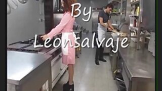 ໄວລຸ້ນງາມ Alex Diaz masturbates ກັບ dildo ເປັນ